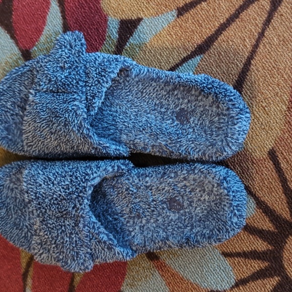 Women's Acorn Slippers - Picture 7 of 7